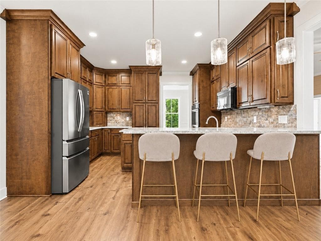 4 bedroom, 3 bathroom, 6,018 sq ft single family residence for sale at 569 Byrd Mountain Lane, Canton, GA 30114 — photo 5