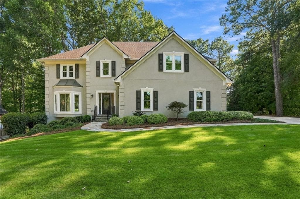 5 bedroom, 4 bathroom, 3,218 sq ft single family residence under contract at 515 Crossgate Trail, Johns Creek, GA 30022