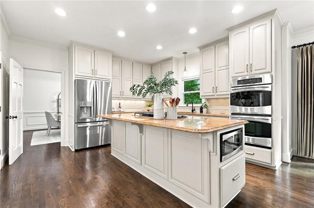 5 bedroom, 4 bathroom, 3,218 sq ft single family residence under contract at 515 Crossgate Trail, Johns Creek, GA 30022 — photo 6