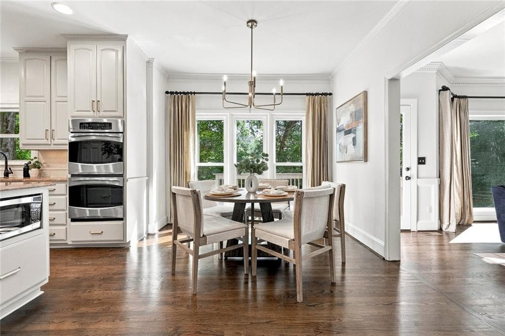 5 bedroom, 4 bathroom, 3,218 sq ft single family residence under contract at 515 Crossgate Trail, Johns Creek, GA 30022 — photo 9