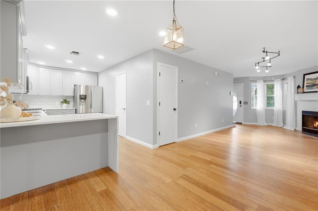 2 bedroom, 2 bathroom, 1,476 sq ft single family residence for sale at 1001 Hillsborough Chase, Kennesaw, GA 30144 — photo 9