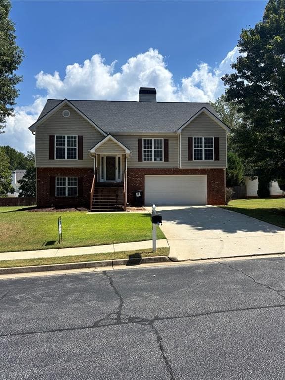 4 bedroom, 3 bathroom single family residence for sale at 1338 Vine Circle, Mcdonough, GA 30253 — photo 2
