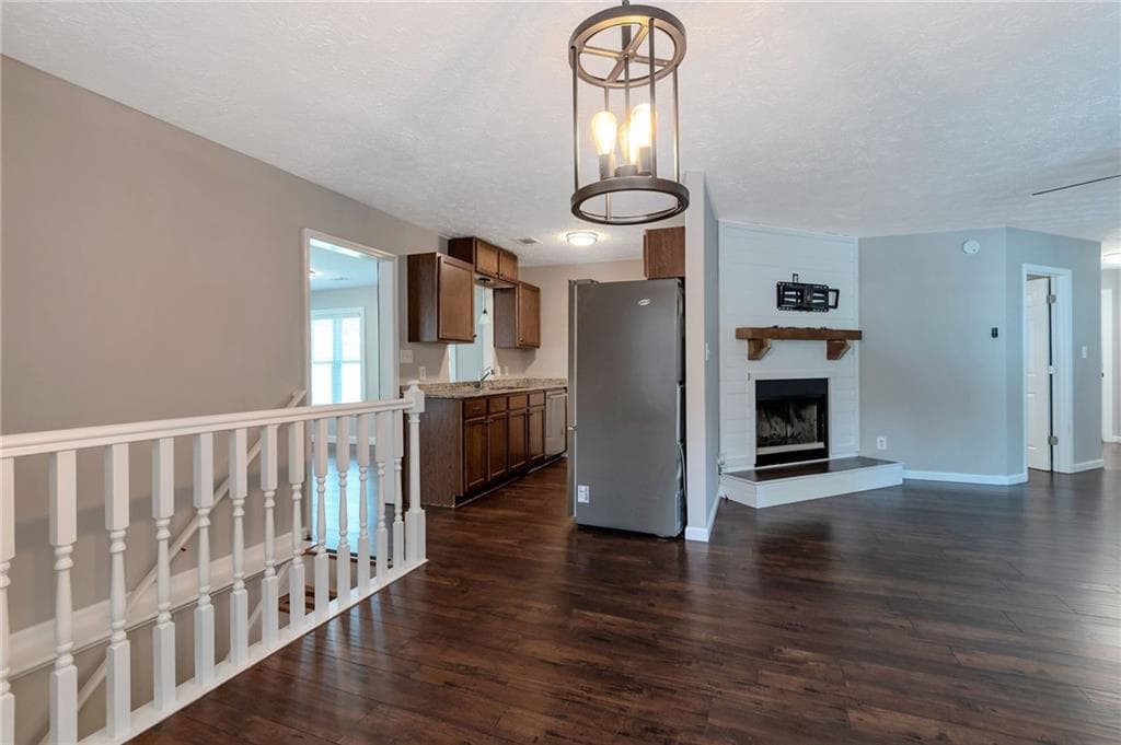 3 bedroom, 2 bathroom, 2,044 sq ft single family residence for sale at 3245 Marine Road, Cumming, GA 30041 — photo 6