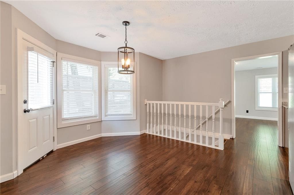 3 bedroom, 2 bathroom, 2,044 sq ft single family residence for sale at 3245 Marine Road, Cumming, GA 30041 — photo 7
