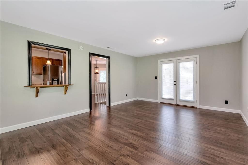 3 bedroom, 2 bathroom, 2,044 sq ft single family residence for sale at 3245 Marine Road, Cumming, GA 30041 — photo 10