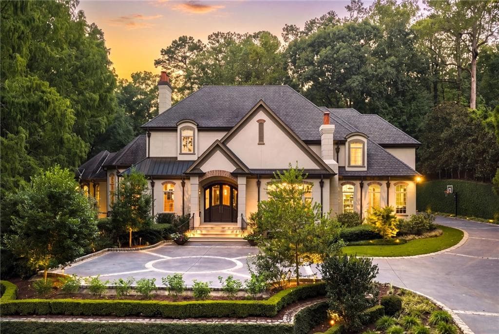 6 bedroom, 7 bathroom, 9,625 sq ft single family residence for sale at 5530 Claire Rose Lane, Sandy Springs, GA 30327 — photo 1 of 38