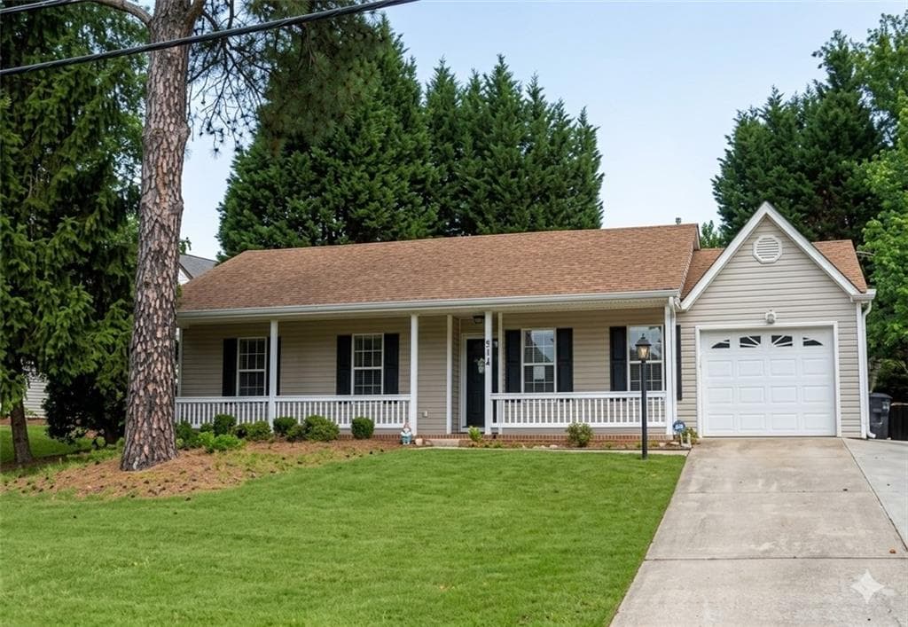 3 bedroom, 2 bathroom, 1,460 sq ft single family residence for rent at 915 Clover Lane, Lawrenceville, GA 30044 for $3,000 a month — photo 1 of 4