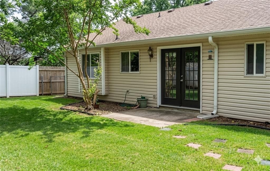 3 bedroom, 2 bathroom, 1,460 sq ft single family residence for rent at 915 Clover Lane, Lawrenceville, GA 30044 for $3,000 a month — photo 2