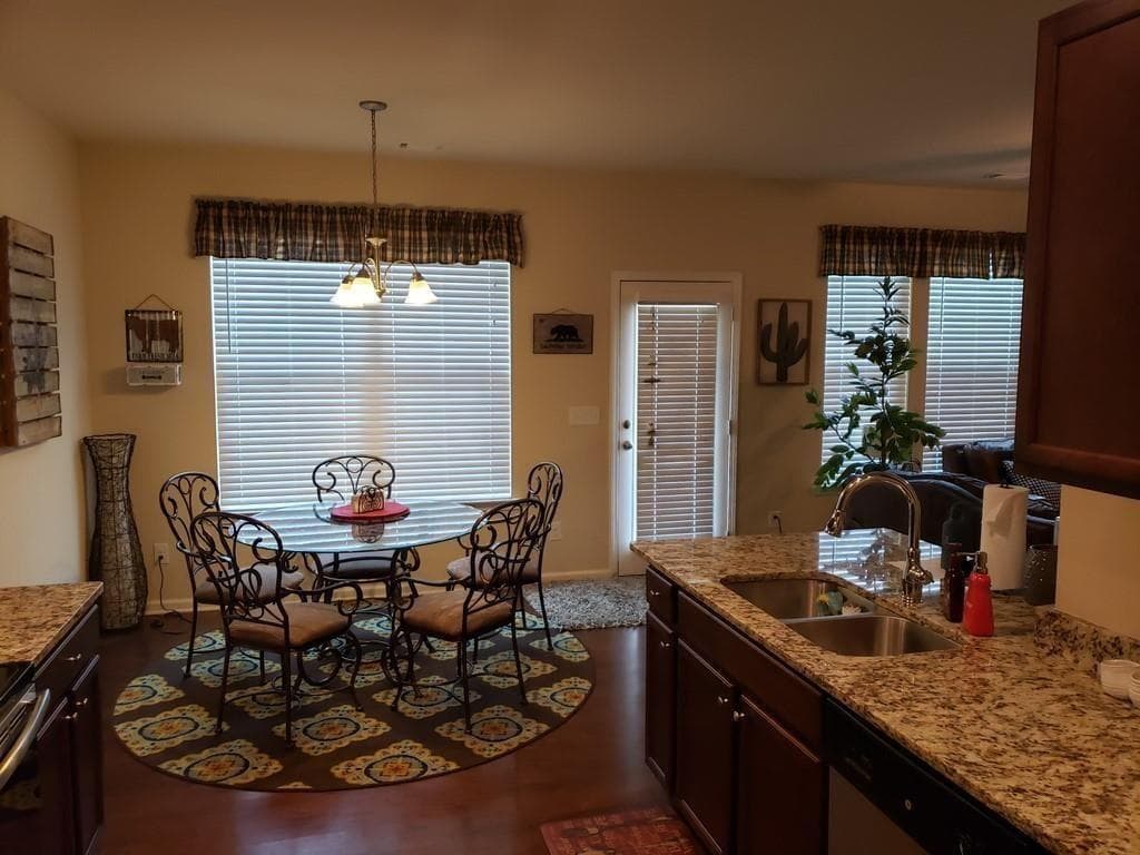 4 bedroom, 3 bathroom, 2,150 sq ft single family residence for rent at 323 Hardy Ives Lane US, Lawrenceville, GA 30045 for $2,300 a month — photo 3