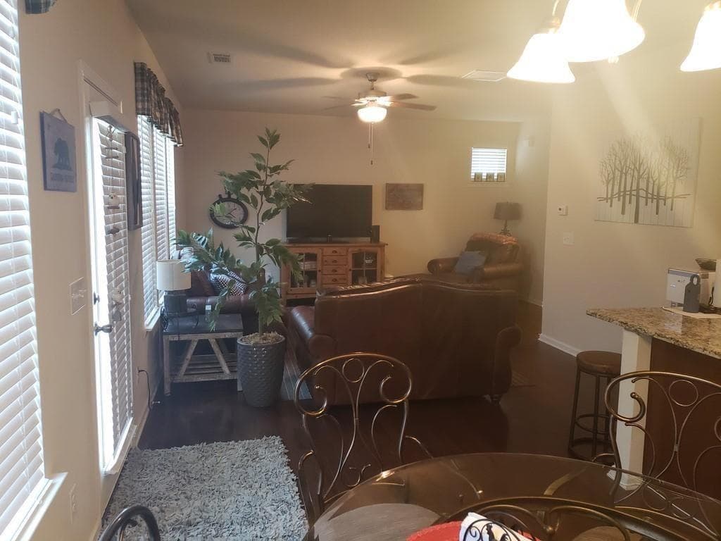 4 bedroom, 3 bathroom, 2,150 sq ft single family residence for rent at 323 Hardy Ives Lane US, Lawrenceville, GA 30045 for $2,300 a month — photo 5