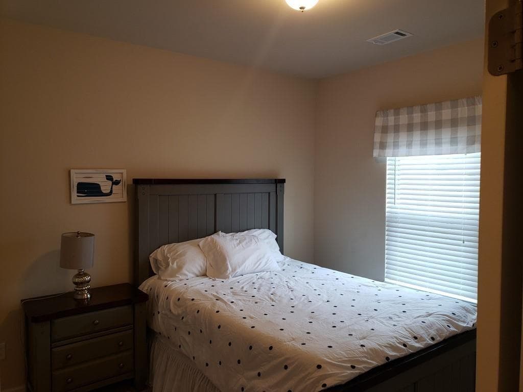 4 bedroom, 3 bathroom, 2,150 sq ft single family residence for rent at 323 Hardy Ives Lane US, Lawrenceville, GA 30045 for $2,300 a month — photo 6
