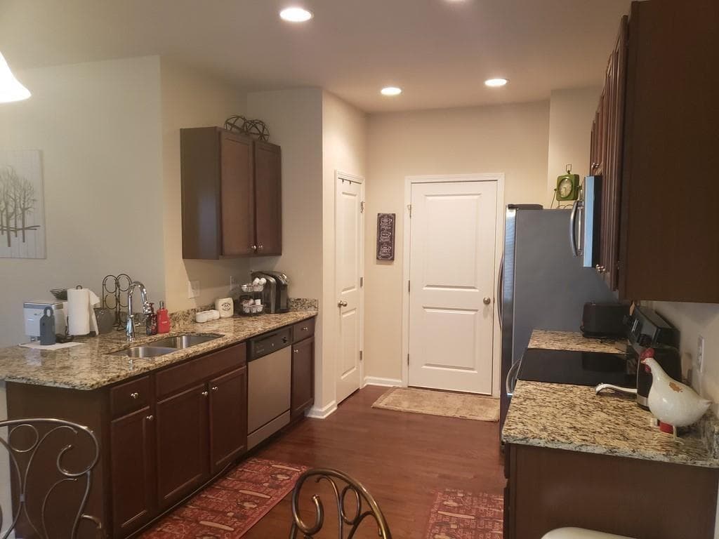 4 bedroom, 3 bathroom, 2,150 sq ft single family residence for rent at 323 Hardy Ives Lane US, Lawrenceville, GA 30045 for $2,300 a month — photo 7