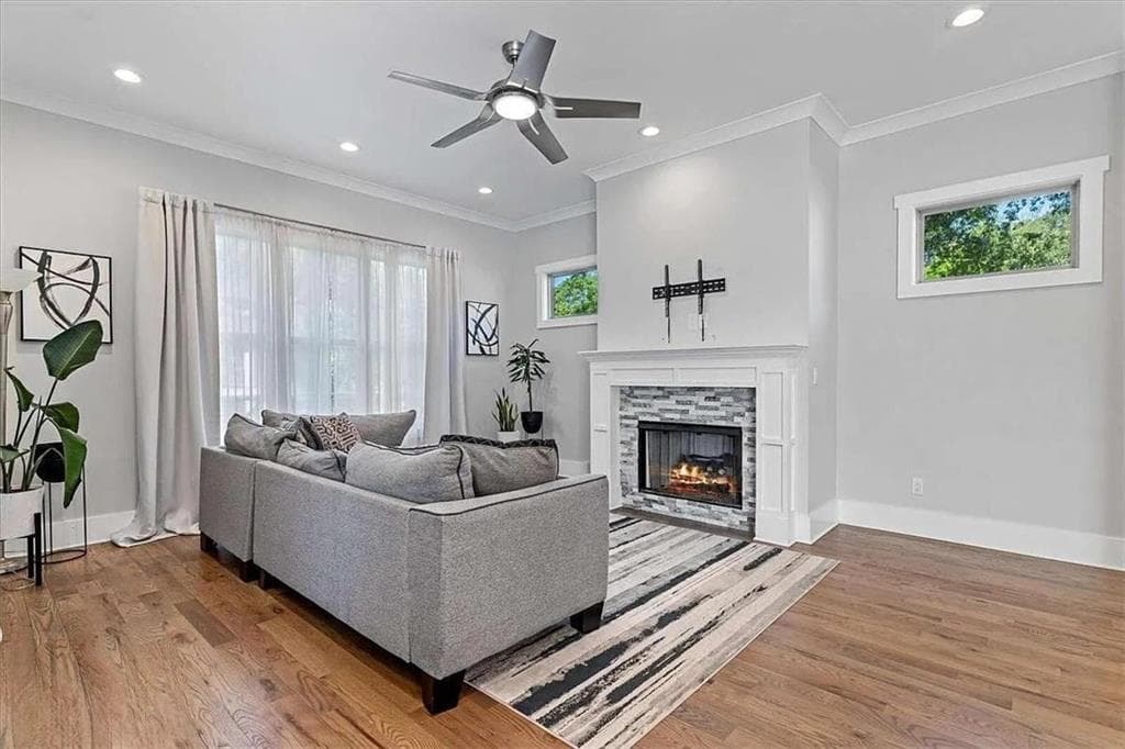 4 bedroom, 3 bathroom, 2,337 sq ft single family residence for sale at 1861 Flat Shoals Road, Atlanta, GA 30316 — photo 5