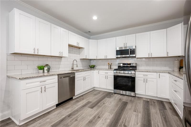 3 bedroom, 2 bathroom, 1,400 sq ft single family residence for sale at 872 Beryl Street, Atlanta, GA 30310 — photo 5