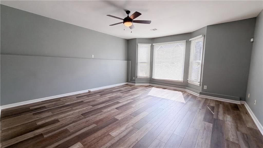 5 bedroom, 3 bathroom, 2,843 sq ft single family residence for sale at 142 Clubhouse Drive, Kennesaw, GA 30144 — photo 3