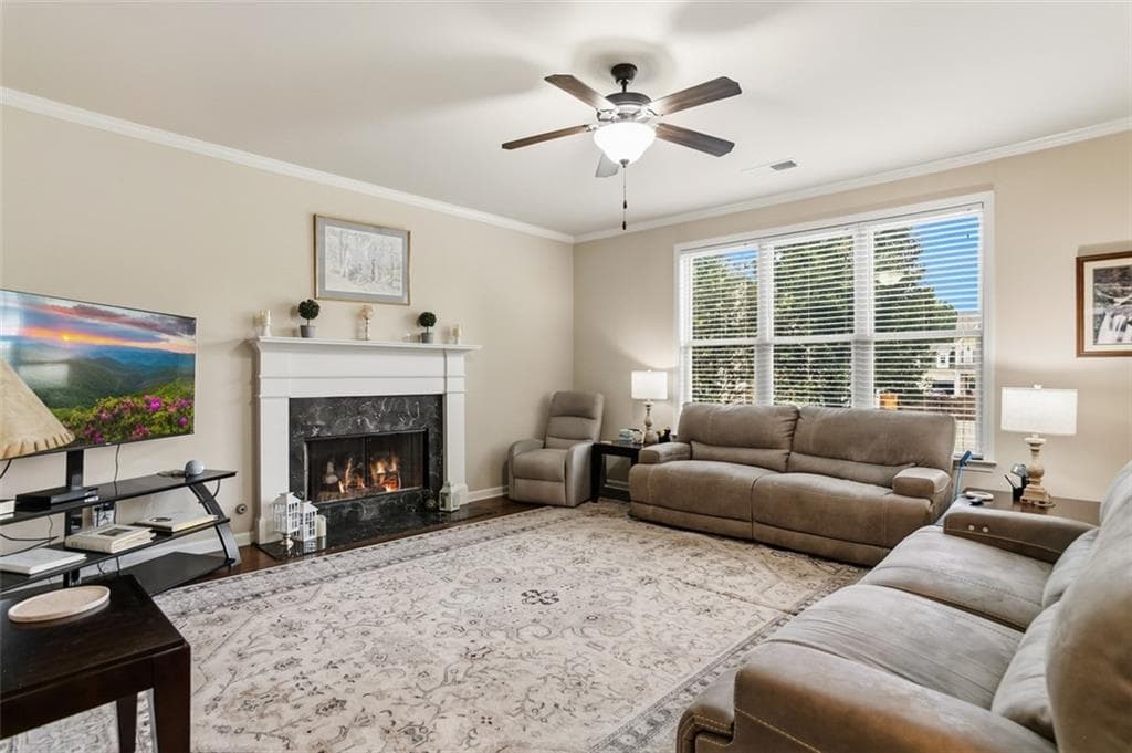5 bedroom, 3 bathroom, 3,067 sq ft single family residence for sale at 397 Royal Sunset Drive, Dallas, GA 30157 — photo 2