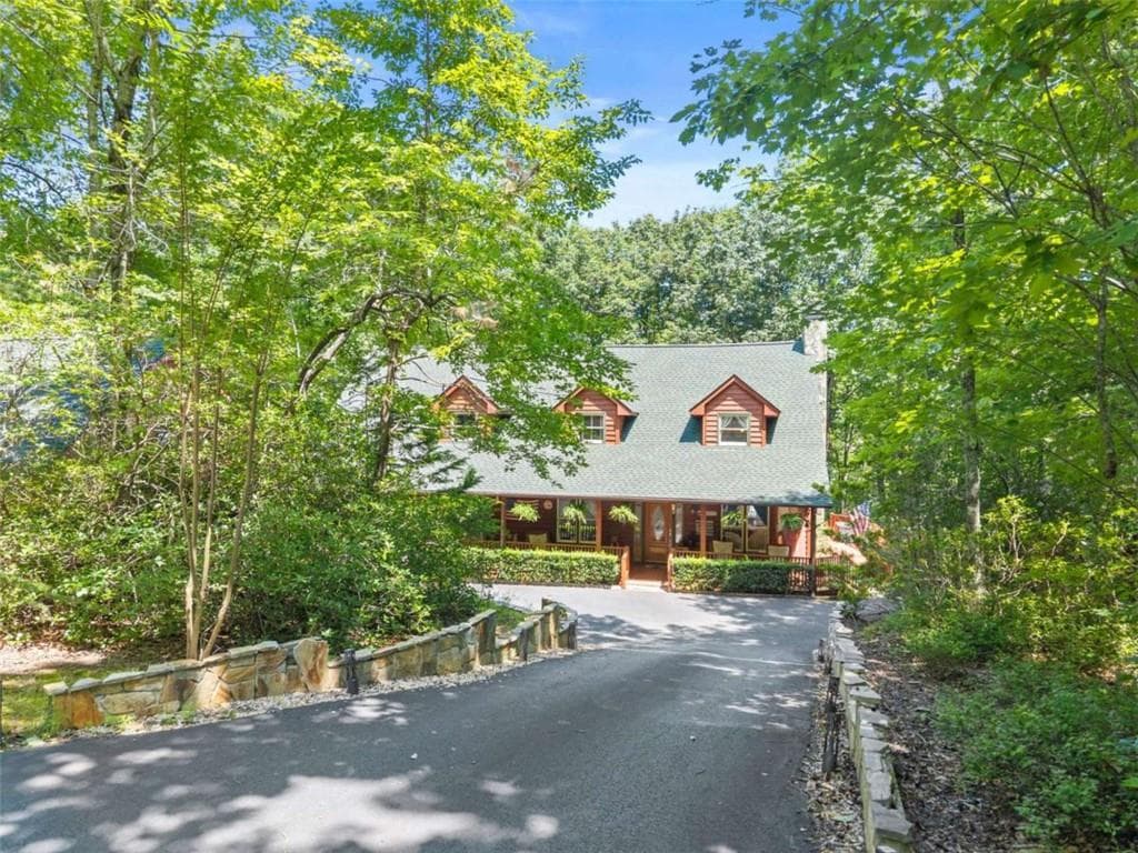 3 bedroom, 2 bathroom, 2,646 sq ft single family residence for sale at 257 Interlochen Court, Sautee Nacoochee, GA 30571 — photo 7