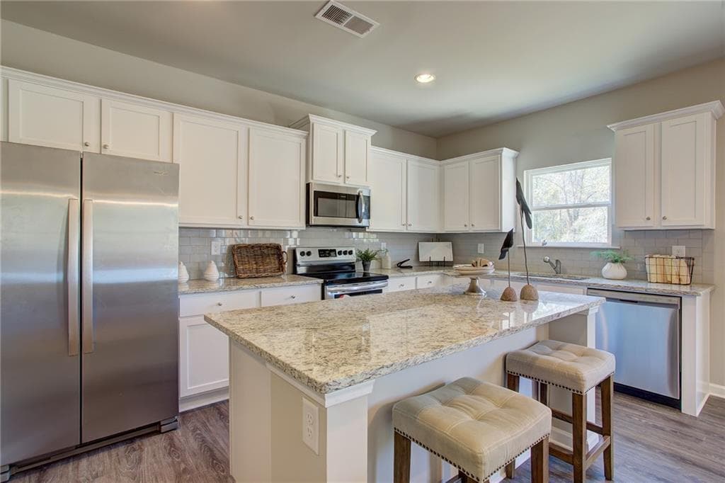 4 bedroom, 3 bathroom, 2,154 sq ft single family residence for sale at 96 Cochin Drive, Statham, GA 30666 — photo 8