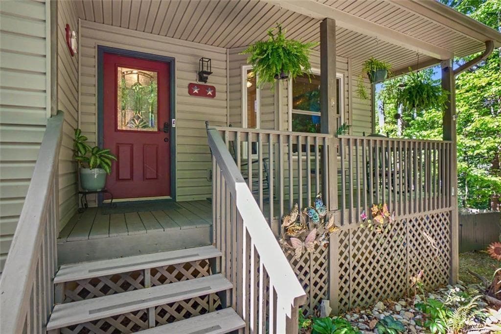 3 bedroom, 2 bathroom, 1,555 sq ft single family residence for sale at 80 Camelot Way, Jasper, GA 30143 — photo 6