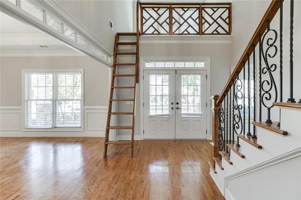 3 bedroom, 3 bathroom, 3,520 sq ft single family residence for sale at 2727 Bearcreek Place, Buford, GA 30519 — photo 4
