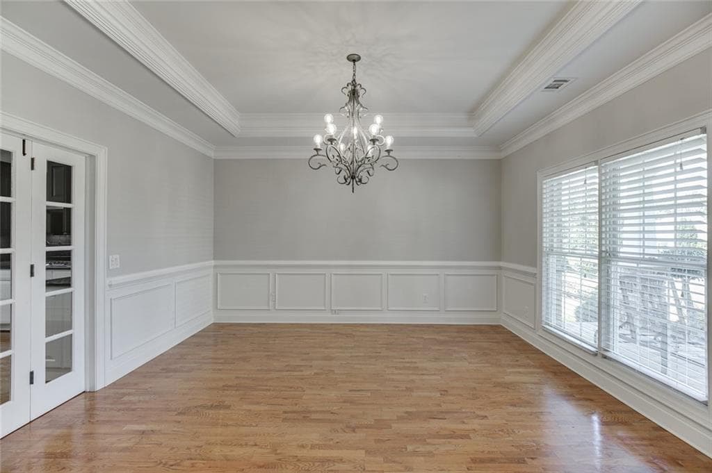 3 bedroom, 3 bathroom, 3,520 sq ft single family residence for sale at 2727 Bearcreek Place, Buford, GA 30519 — photo 8