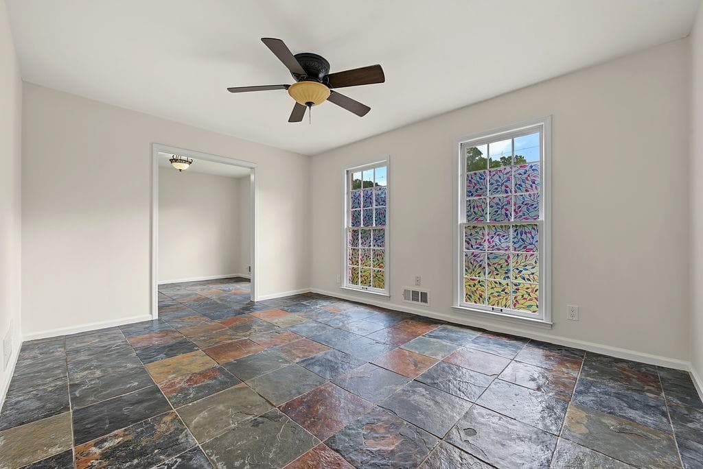 3 bedroom, 2 bathroom, 1,456 sq ft single family residence for sale at 3401 Ranch Road, Marietta, GA 30066 — photo 5