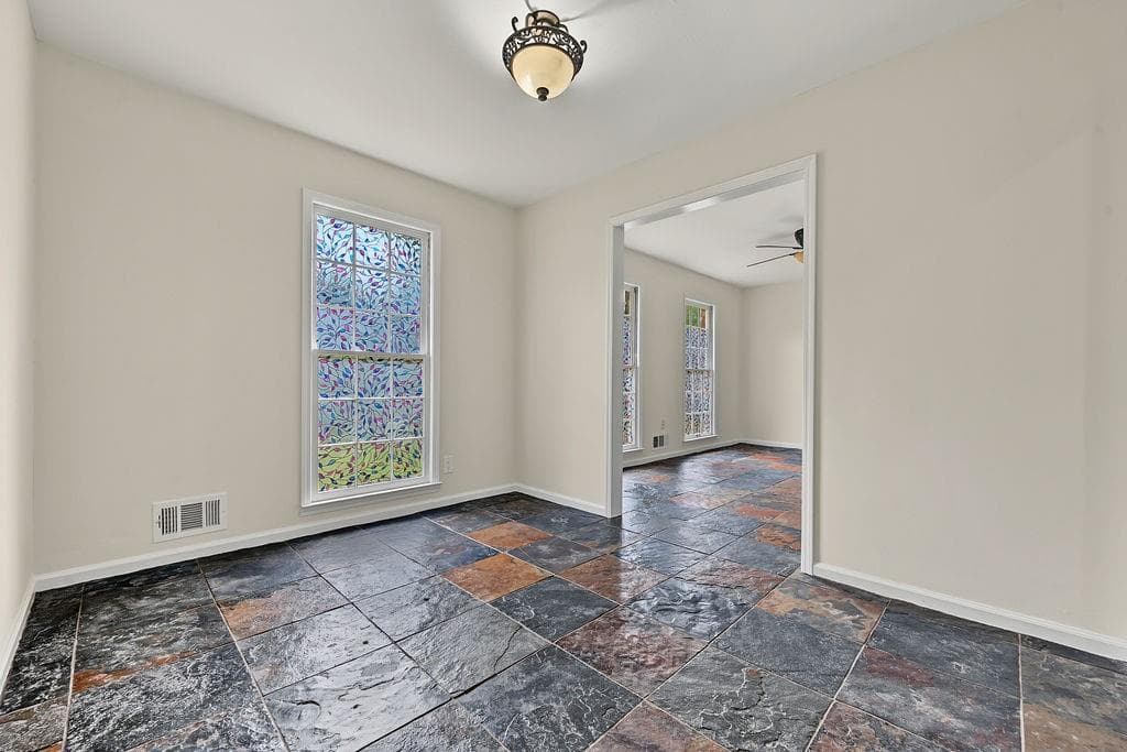 3 bedroom, 2 bathroom, 1,456 sq ft single family residence for sale at 3401 Ranch Road, Marietta, GA 30066 — photo 6