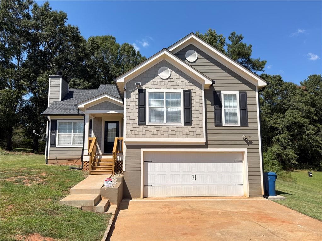 3 bedroom, 2 bathroom, 1,282 sq ft single family residence for rent at 252 Thorn Brook Circle, Bethlehem, GA 30620 for $2,200 a month