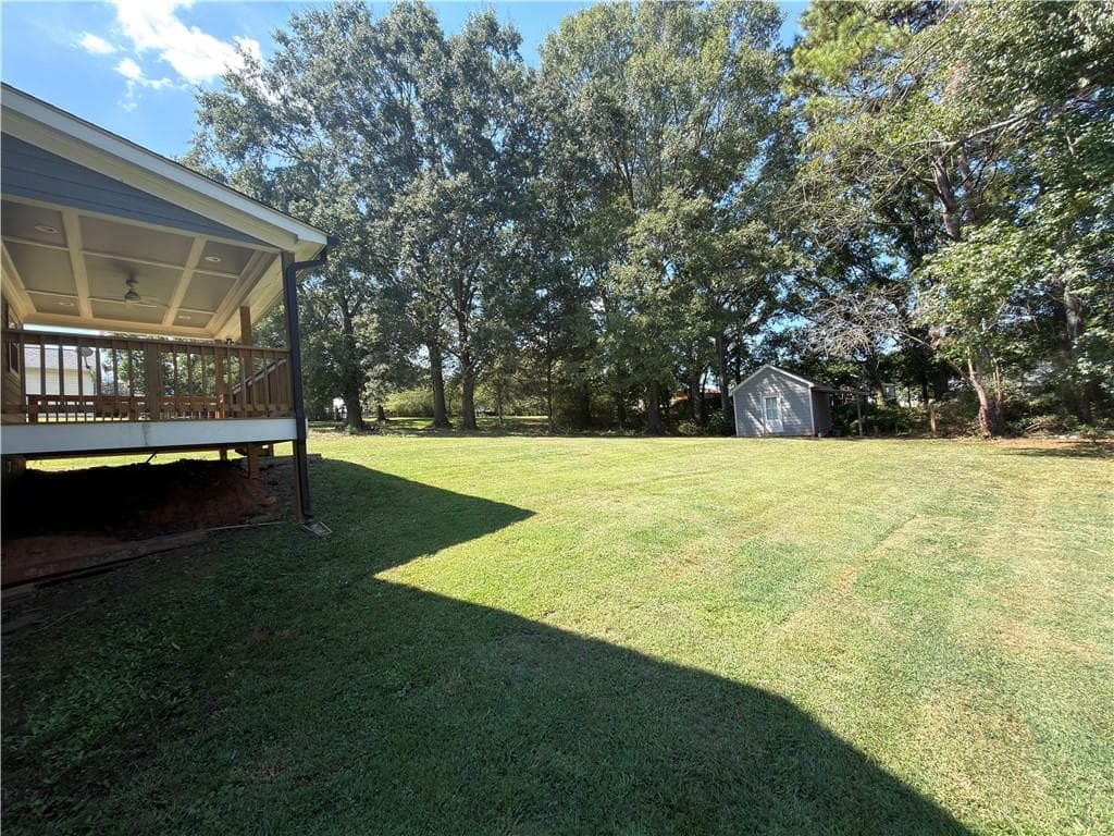 3 bedroom, 2 bathroom, 1,282 sq ft single family residence for rent at 252 Thorn Brook Circle, Bethlehem, GA 30620 for $2,200 a month — photo 7