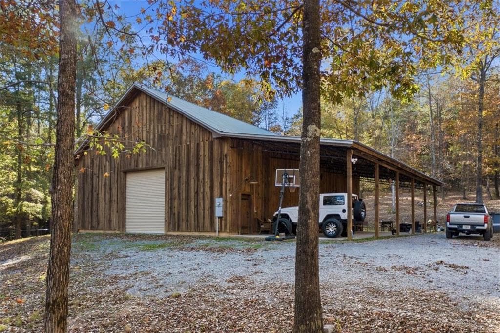 3 bedroom, 3 bathroom, 2,318 sq ft single family residence for sale at 938 Marion Dairy Road, Lindale, GA 30147