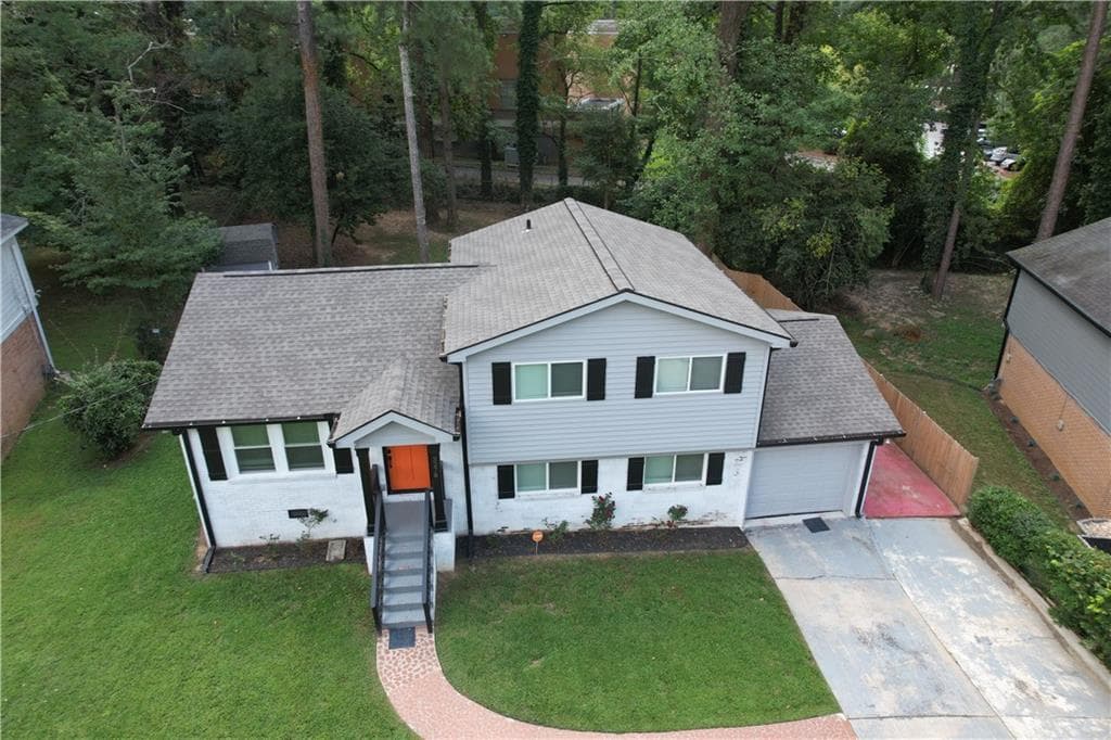 4 bedroom, 3 bathroom, 1,297 sq ft single family residence for rent at 3278 Amhurst Drive, Atlanta, GA 30318 for $2,800 a month — photo 3