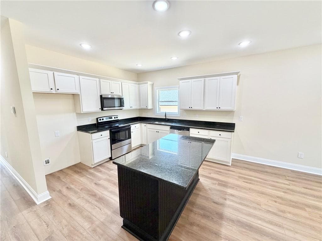 3 bedroom, 2 bathroom, 1,300 sq ft single family residence under contract at 53 Gaston Westbrook Avenue, Emerson, GA 30137 — photo 4