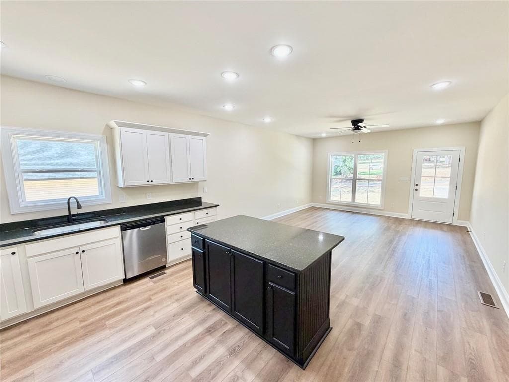 3 bedroom, 2 bathroom, 1,300 sq ft single family residence under contract at 53 Gaston Westbrook Avenue, Emerson, GA 30137 — photo 7