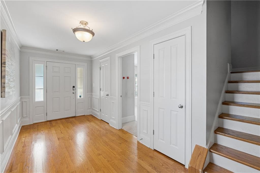 3 bedroom, 4 bathroom, 2,400 sq ft townhouse for rent at 5161 Monitor Lane, Alpharetta, GA 30022 for $2,900 a month — photo 3
