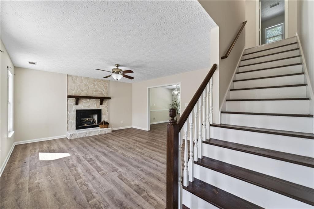 3 bedroom, 2 bathroom, 1,651 sq ft single family residence for sale at 2275 Huntington Drive, Loganville, GA 30052 — photo 9