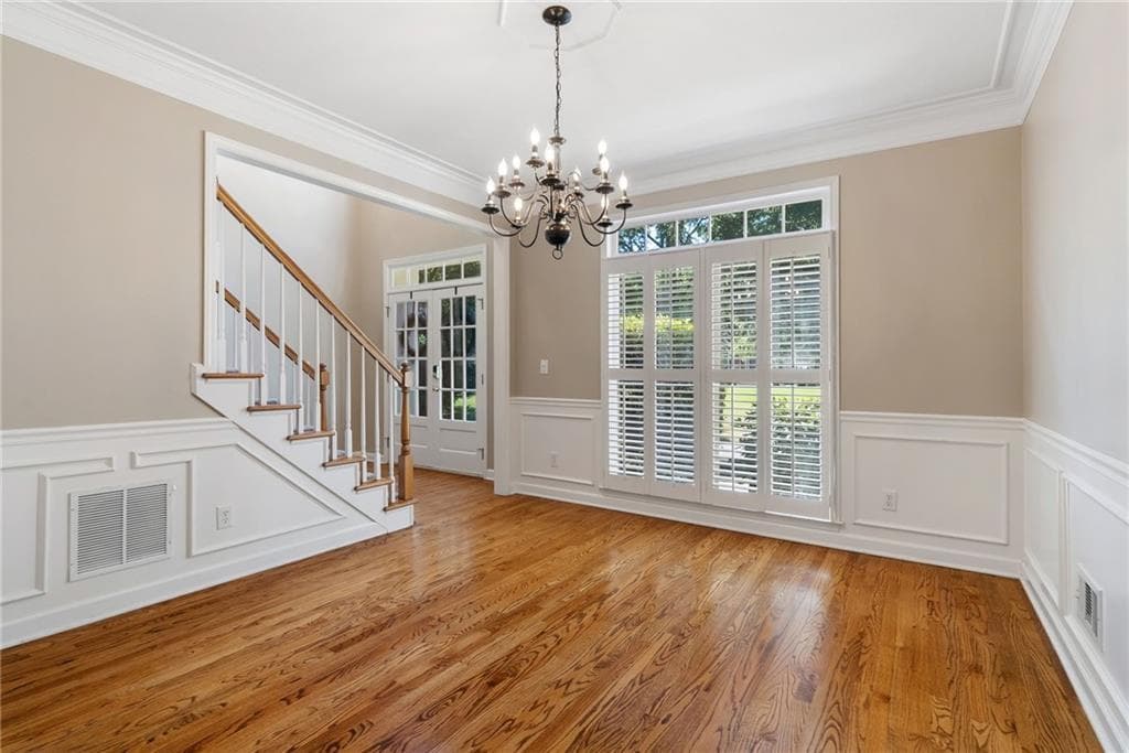 6 bedroom, 5 bathroom, 4,074 sq ft single family residence for sale at 135 Grand Avenue, Suwanee, GA 30024 — photo 7