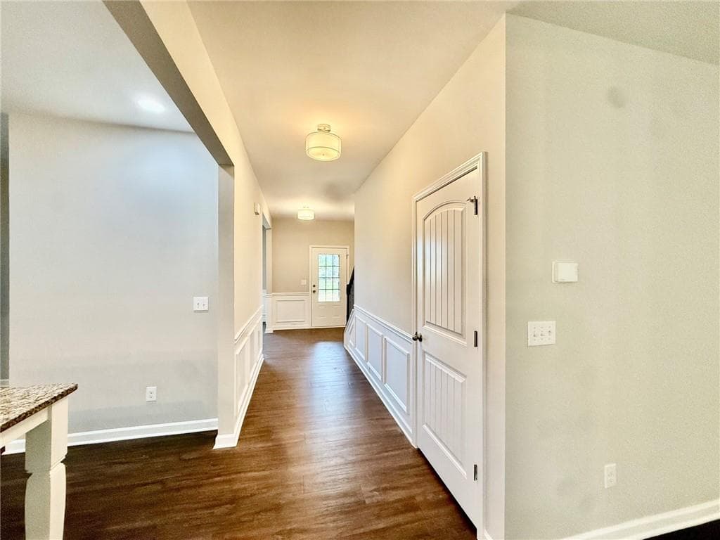 5 bedroom, 3 bathroom, 3,353 sq ft single family residence for sale at 5190 Amberland Square, Atlanta, GA 30349 — photo 10