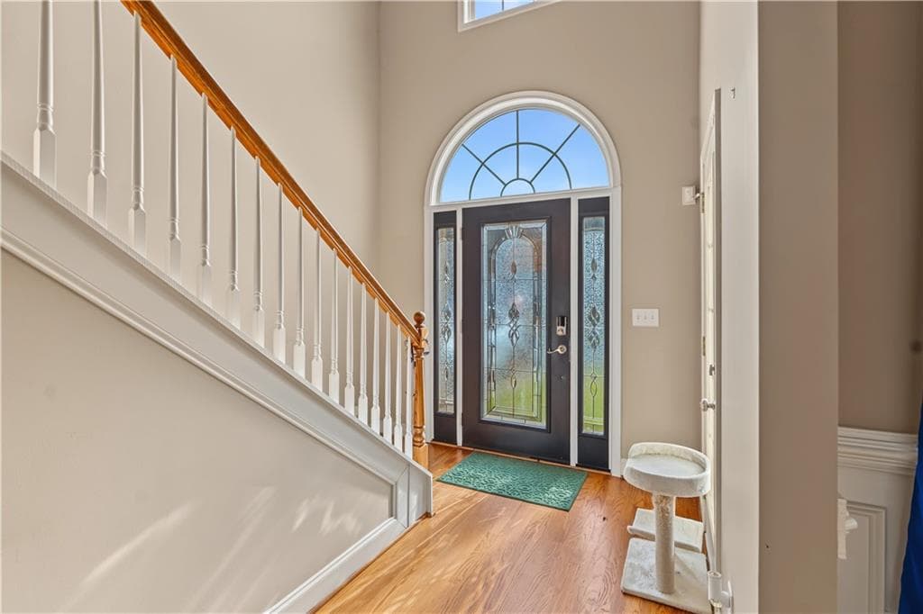 5 bedroom, 4 bathroom, 2,908 sq ft single family residence for sale at 1581 Edgeley Way, Lawrenceville, GA 30044 — photo 3