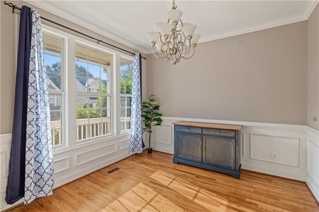 5 bedroom, 4 bathroom, 2,908 sq ft single family residence for sale at 1581 Edgeley Way, Lawrenceville, GA 30044 — photo 5