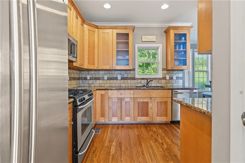 5 bedroom, 4 bathroom, 2,908 sq ft single family residence for sale at 1581 Edgeley Way, Lawrenceville, GA 30044 — photo 6