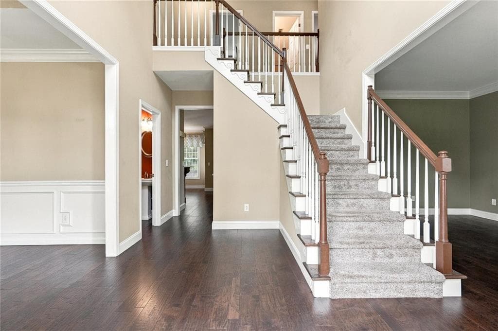5 bedroom, 4 bathroom, 4,000 sq ft single family residence for sale at 238 Ribbon Leaf View, Suwanee, GA 30024 — photo 4