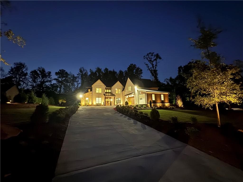 5 bedroom, 5 bathroom, 5,916 sq ft single family residence under contract at 1010 Lyndon Lane, Milton, GA 30004
