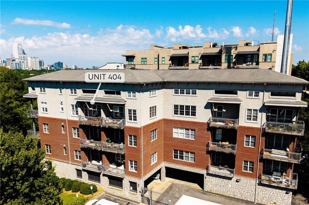 2 bedroom, 2 bathroom, 1,387 sq ft condominium for sale at 680 Greenwood Avenue 404, Atlanta, GA 30306 — photo 2