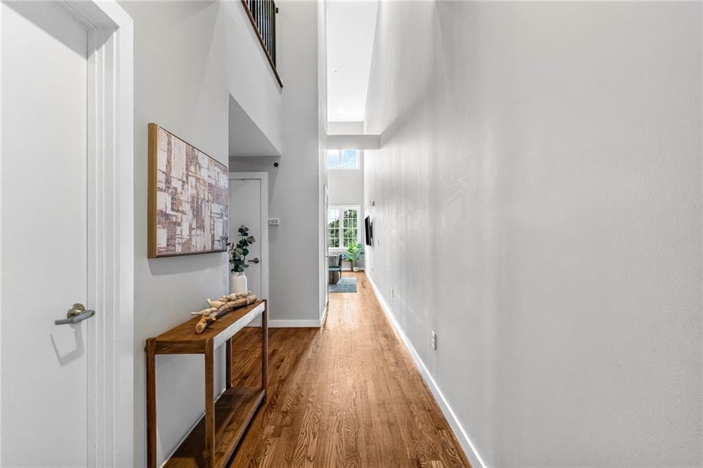 2 bedroom, 2 bathroom, 1,387 sq ft condominium for sale at 680 Greenwood Avenue 404, Atlanta, GA 30306 — photo 4
