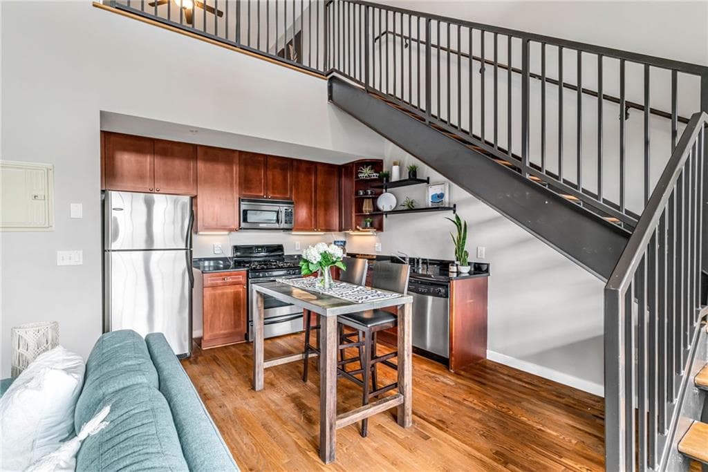2 bedroom, 2 bathroom, 1,387 sq ft condominium for sale at 680 Greenwood Avenue 404, Atlanta, GA 30306 — photo 8