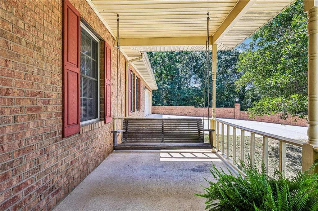 3 bedroom, 2 bathroom, 2,412 sq ft single family residence for sale at 8791 Pleasant Hill Road, Conyers, GA 30058 — photo 5