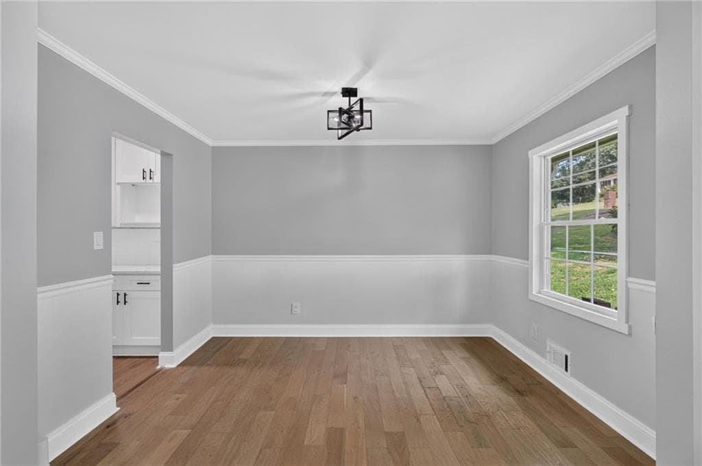 4 bedroom, 3 bathroom, 2,157 sq ft single family residence for sale at 4373 Sun Valley Boulevard, East Point, GA 30344 — photo 7