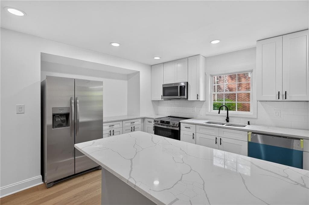 4 bedroom, 3 bathroom, 2,157 sq ft single family residence for sale at 4373 Sun Valley Boulevard, East Point, GA 30344 — photo 10