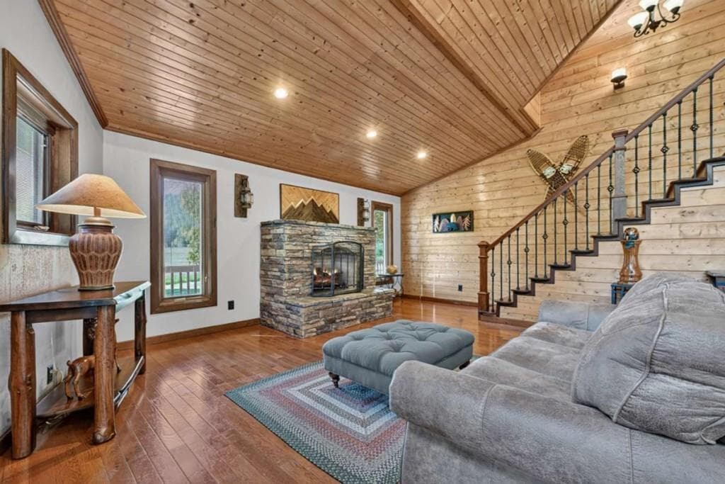 4 bedroom, 3 bathroom, 4,411 sq ft single family residence for sale at 43 Devils Den Road, Epworth, GA 30541 — photo 9