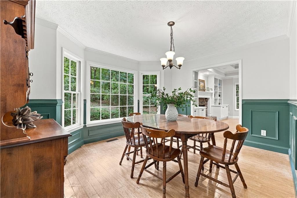 3 bedroom, 2 bathroom, 2,677 sq ft single family residence for sale at 210 Crabapple Lane, Powder Springs, GA 30127 — photo 9